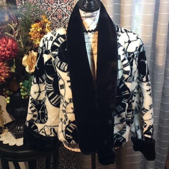 No brand Jackets & Blazers - Plush soft open front rolled cuff coat
